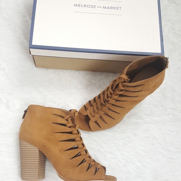 MELROSE AND MARKET ZORA BLOCK HEEL LACE UP SANDAL - Picture 4 of 8